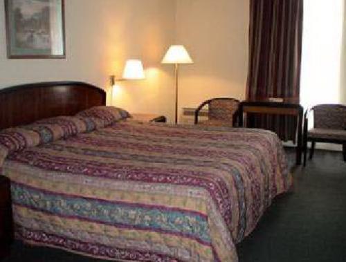 Greenway & Suites 2*