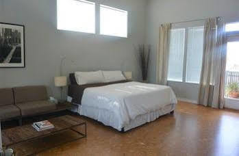 Bed & Breakfast Modern 3*