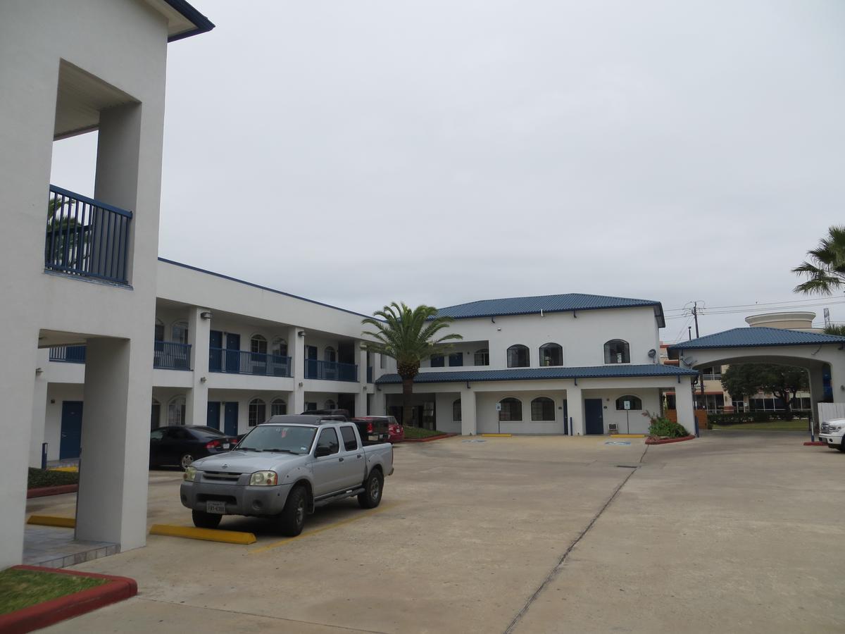 Palace Blue Harwin Motel *