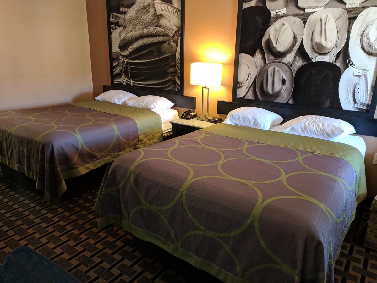 Super 8 By Wyndham Houston/willowbrook Hwy 249 2*