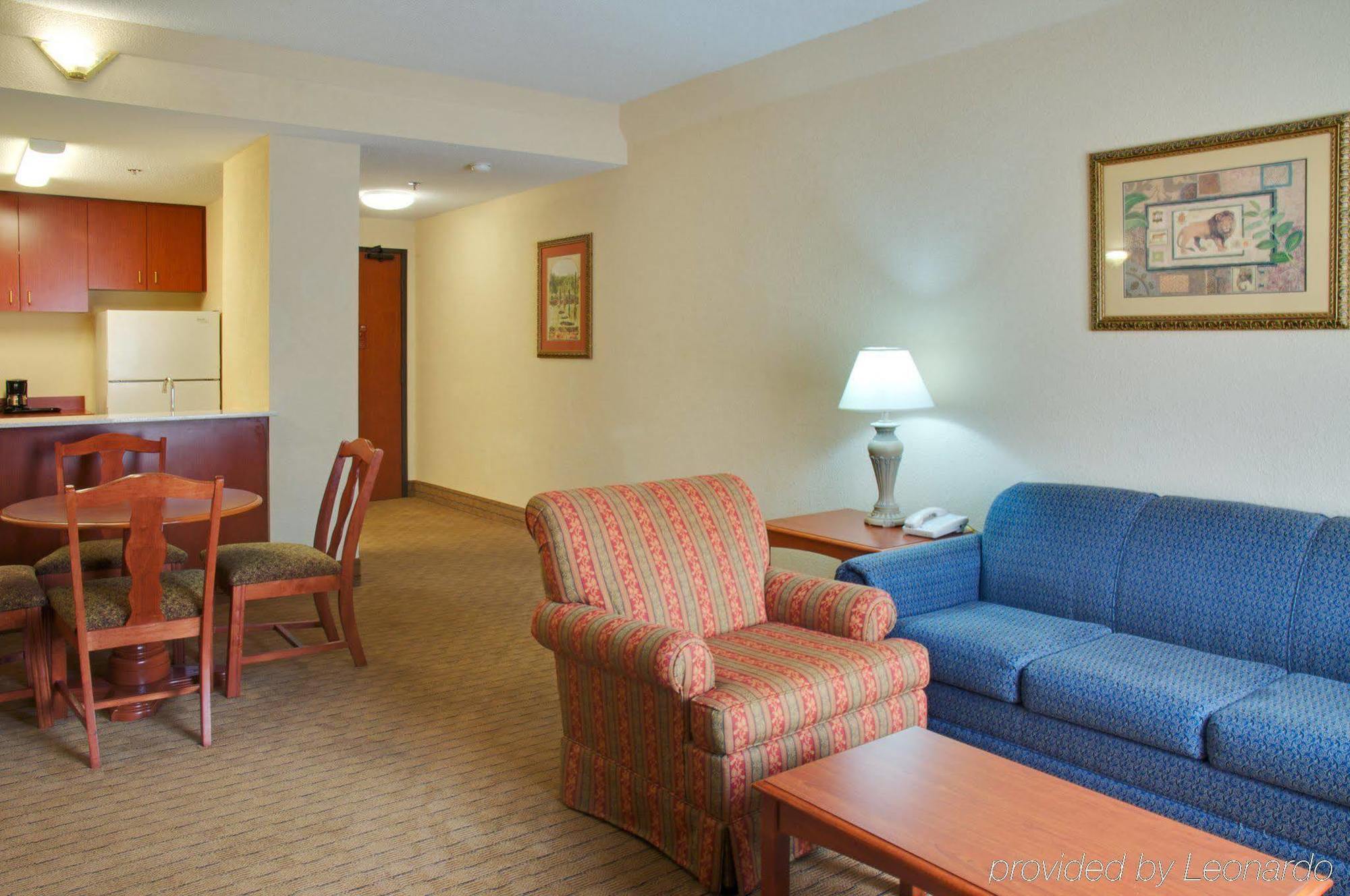 Holiday Express & - Memorial Park Area By Ihg Hotel 3*