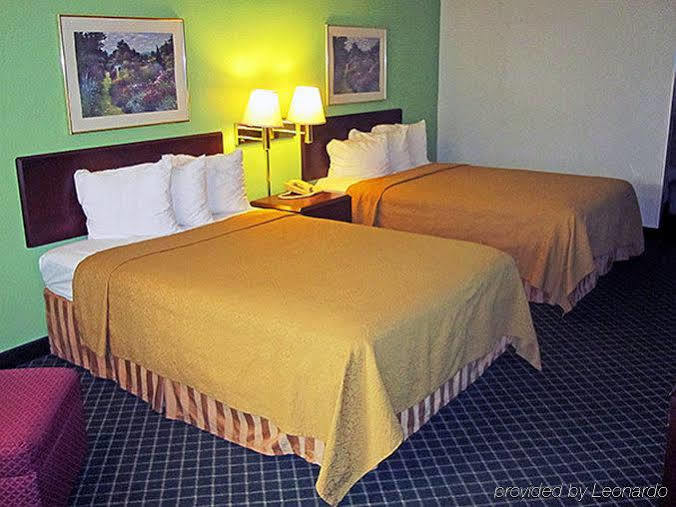 6 - I-10 East Hotel Houston