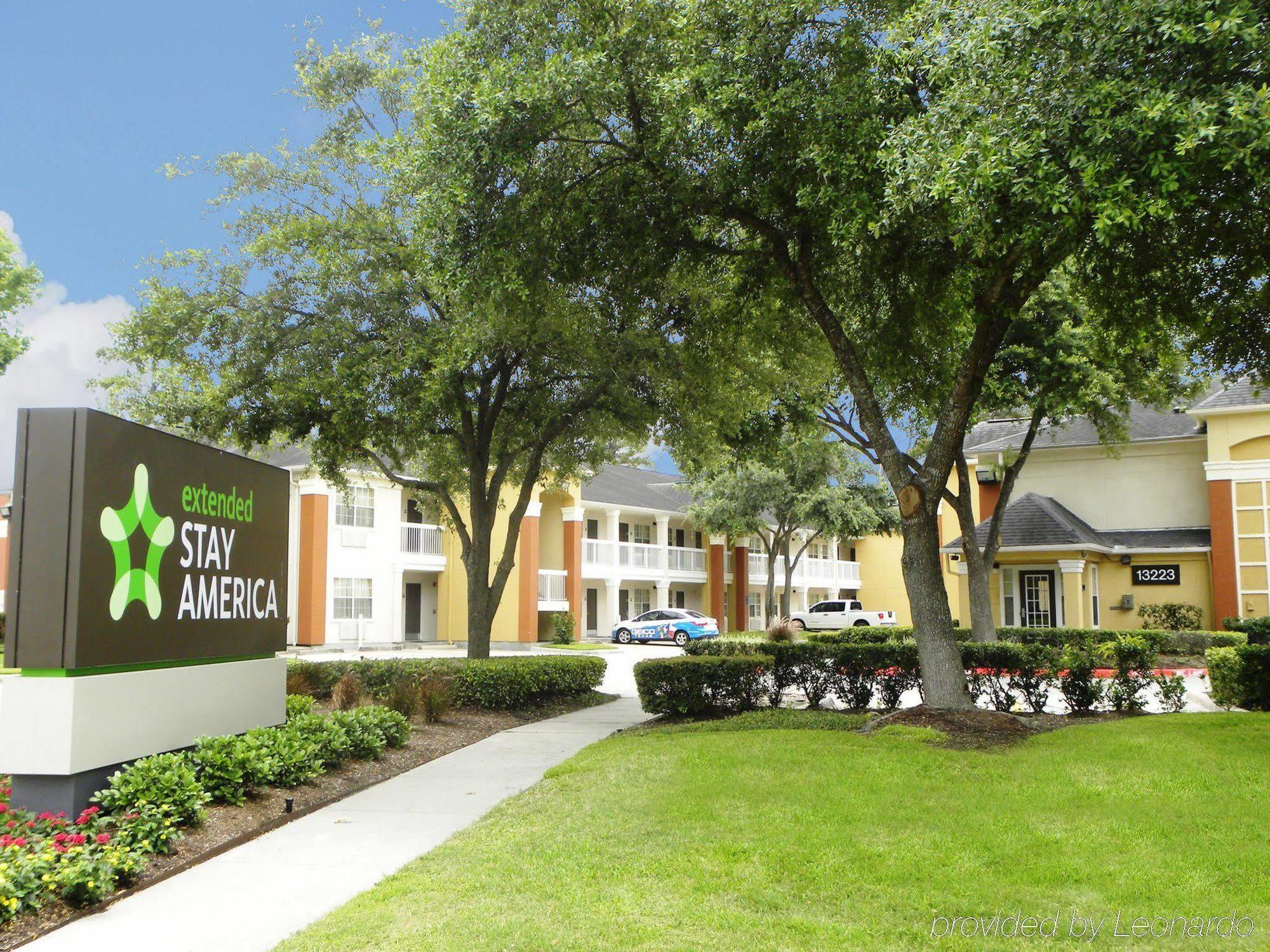 Extended America - - Willowbrook Hotel