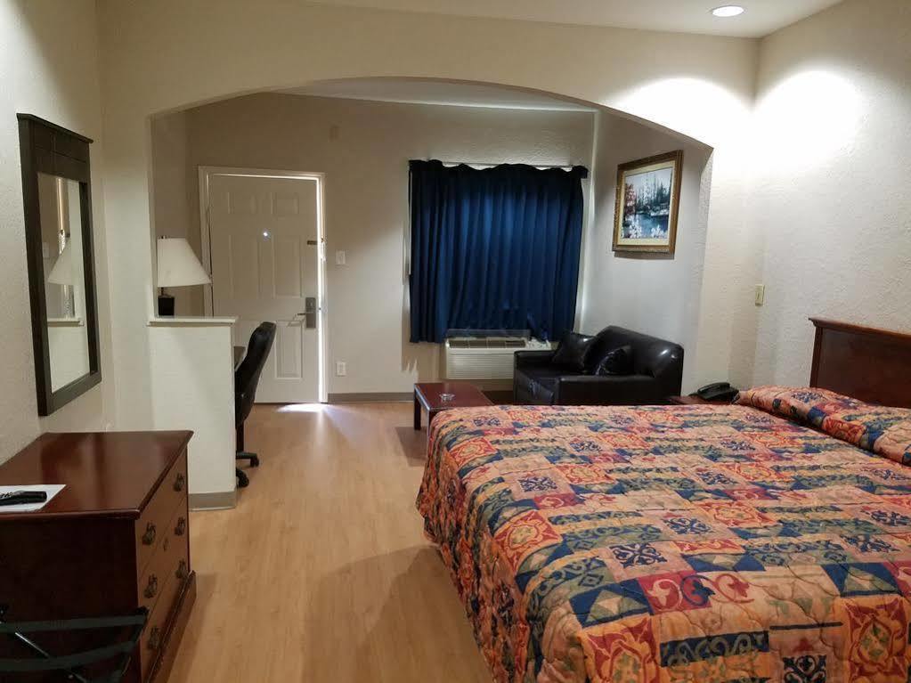 Scott & - Downtown 2* Houston