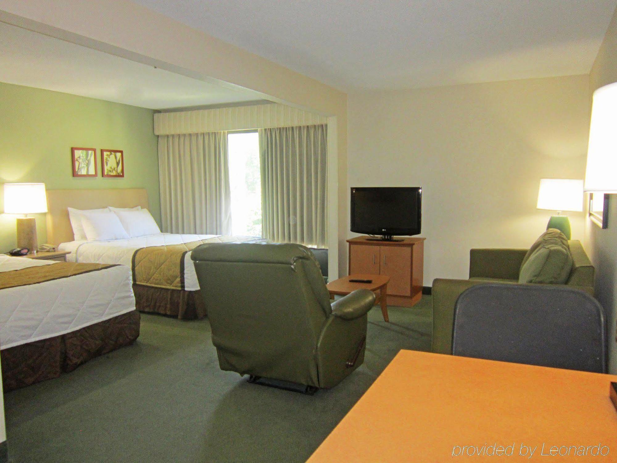 Extended America - - Northwest - Hwy 290 - Hollister 2* Houston