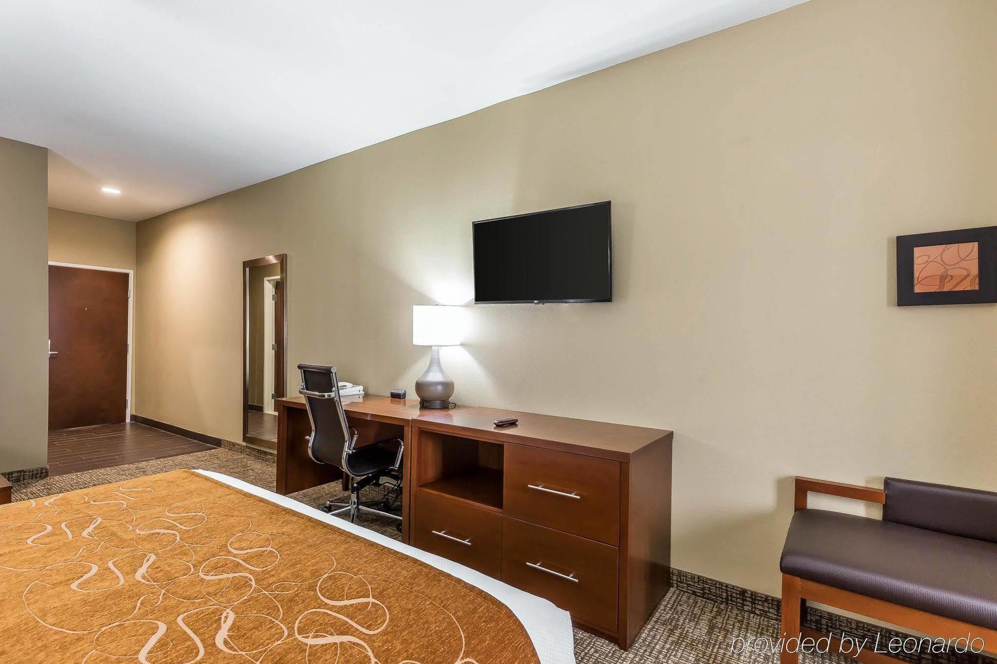 Comfort Iah Airport - Beltway 8 Hotel