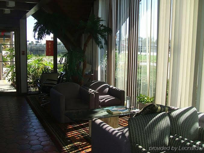 Red Carpet Inn