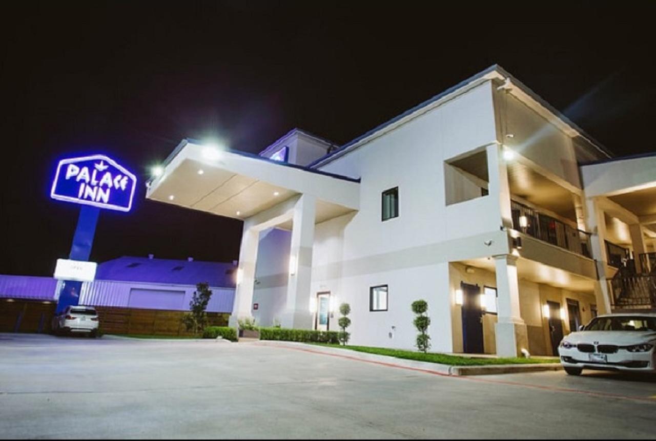 Palace Hobby Airport Houston