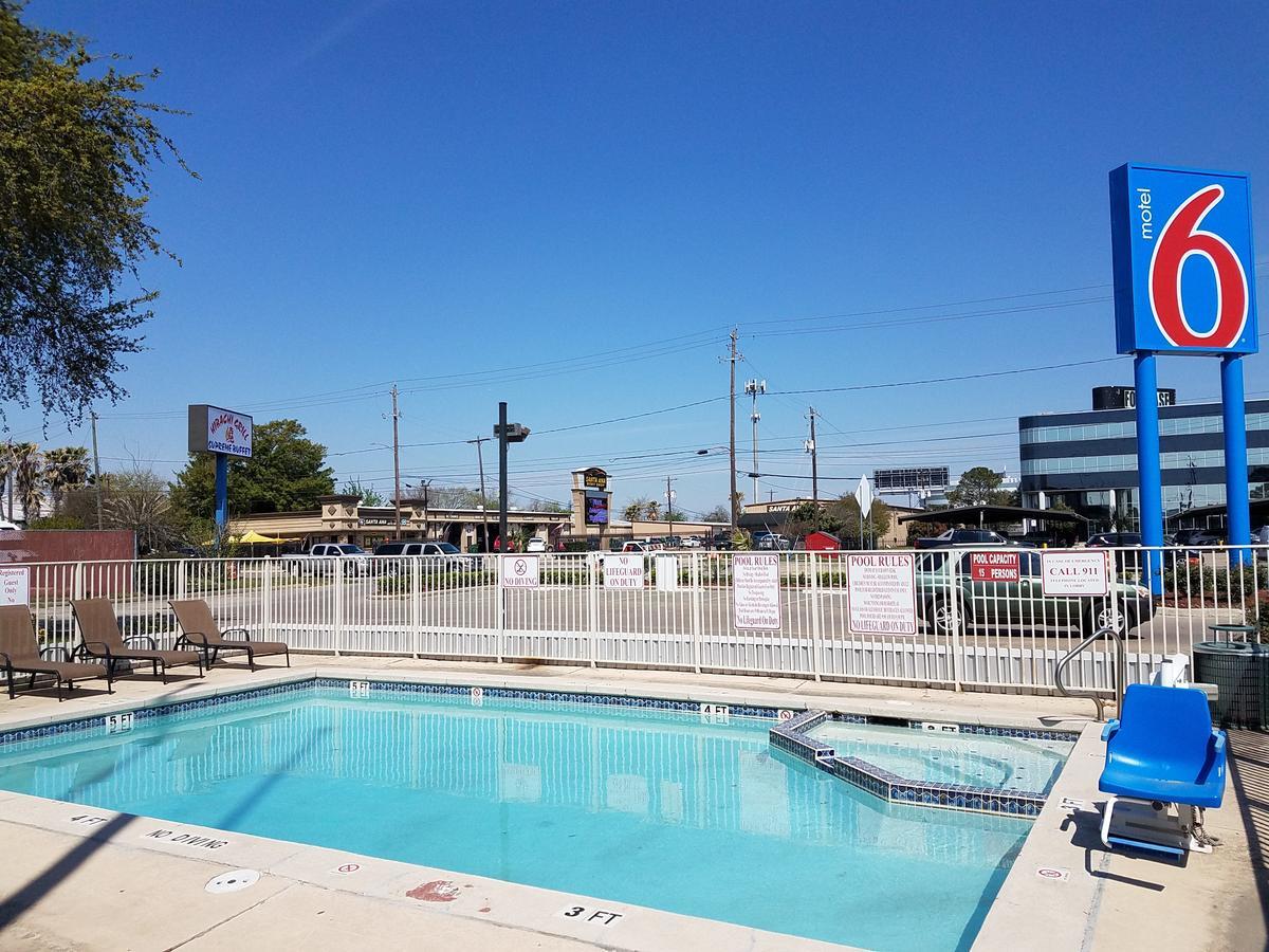 6-houston, Tx - Brookhollow 2* Houston