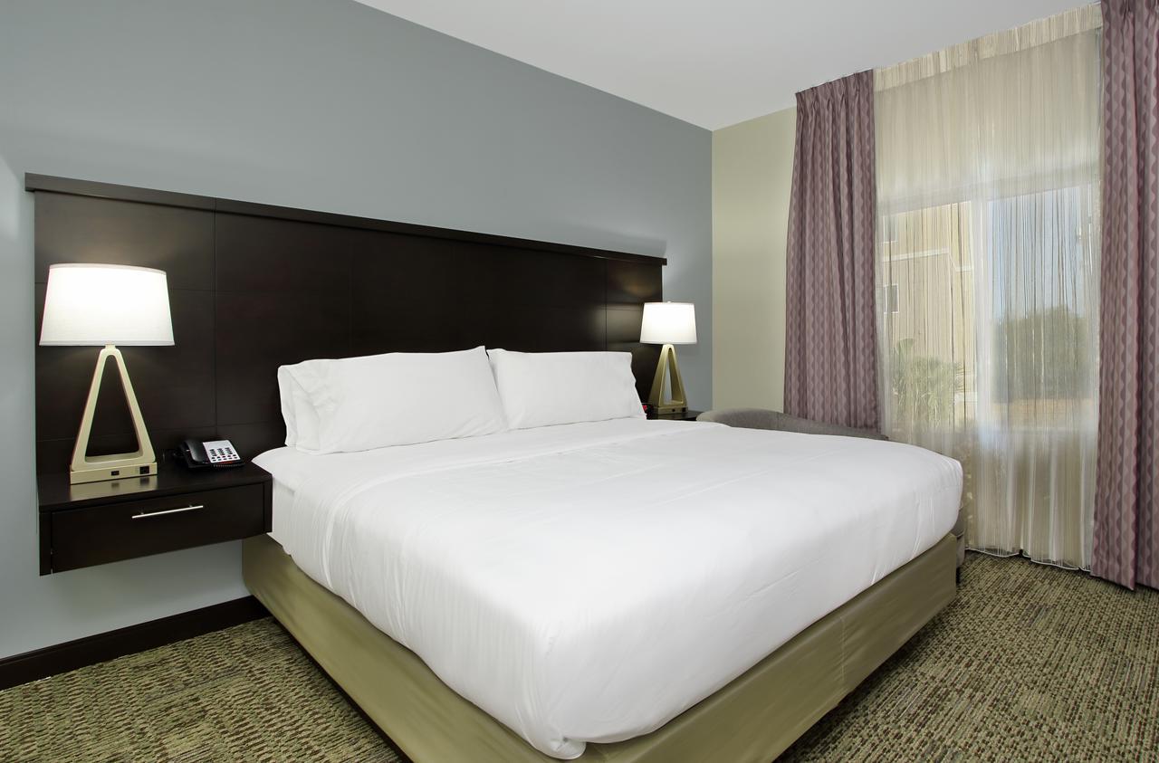 Staybridge W - Westchase Area 3*