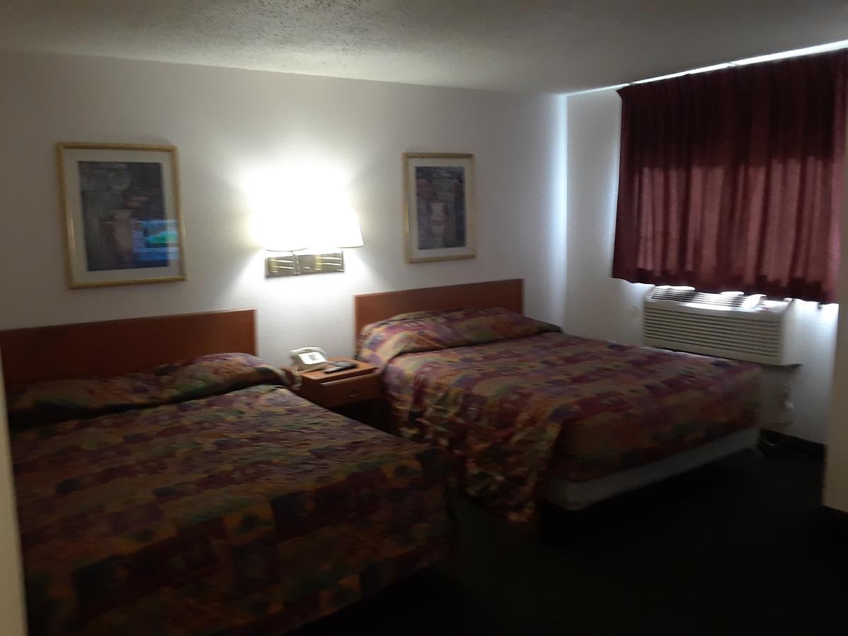 Hotel Intown Suites Intercontinental *
