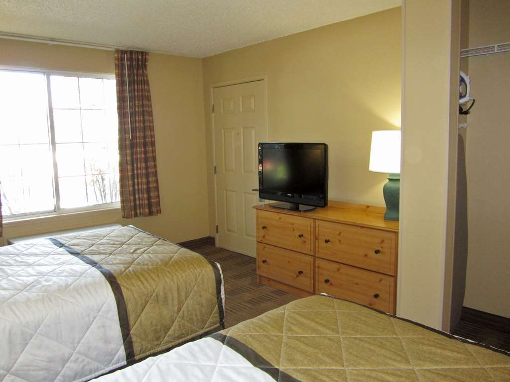 Hotel Extended America - - Willowbrook