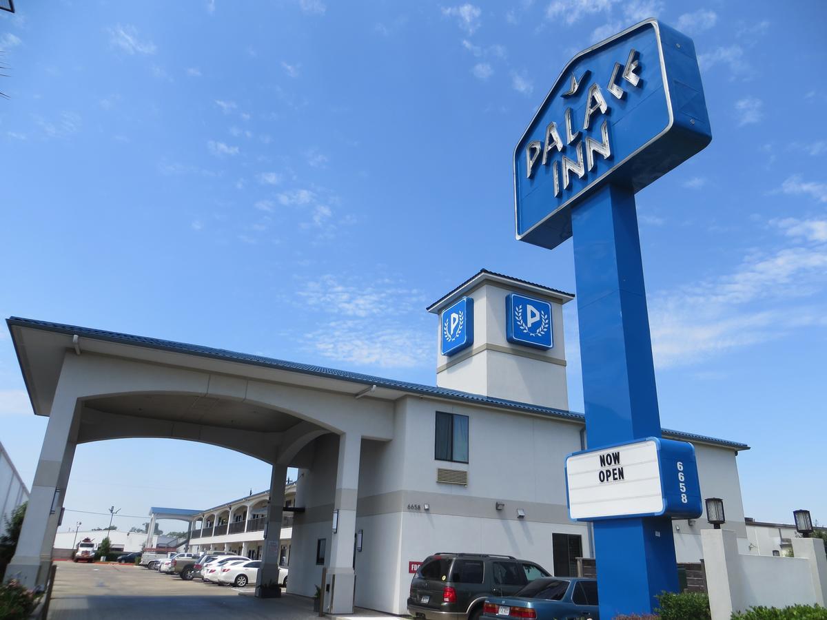 Palace Gulf Freeway Motel *