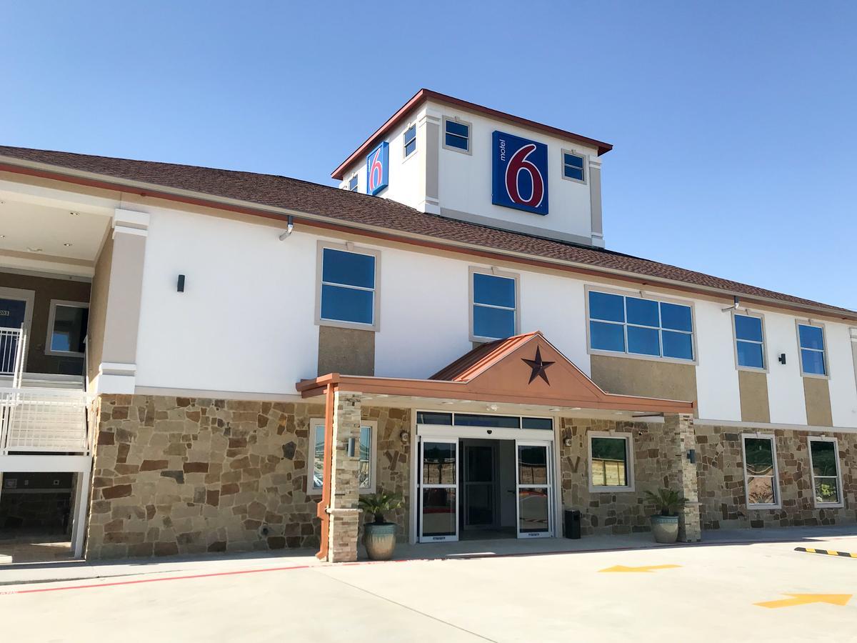 Hotel 6-houston, Tx - North