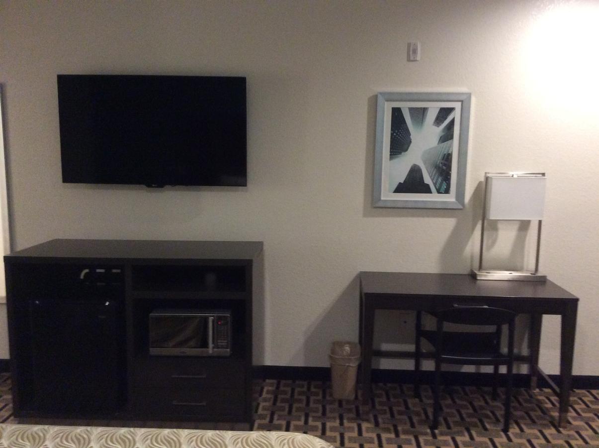 Regency Inn & Suites- Nw Houston 2*