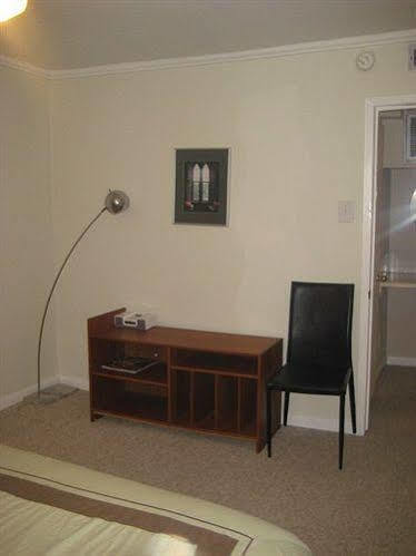 Modern Bed & Breakfast Houston