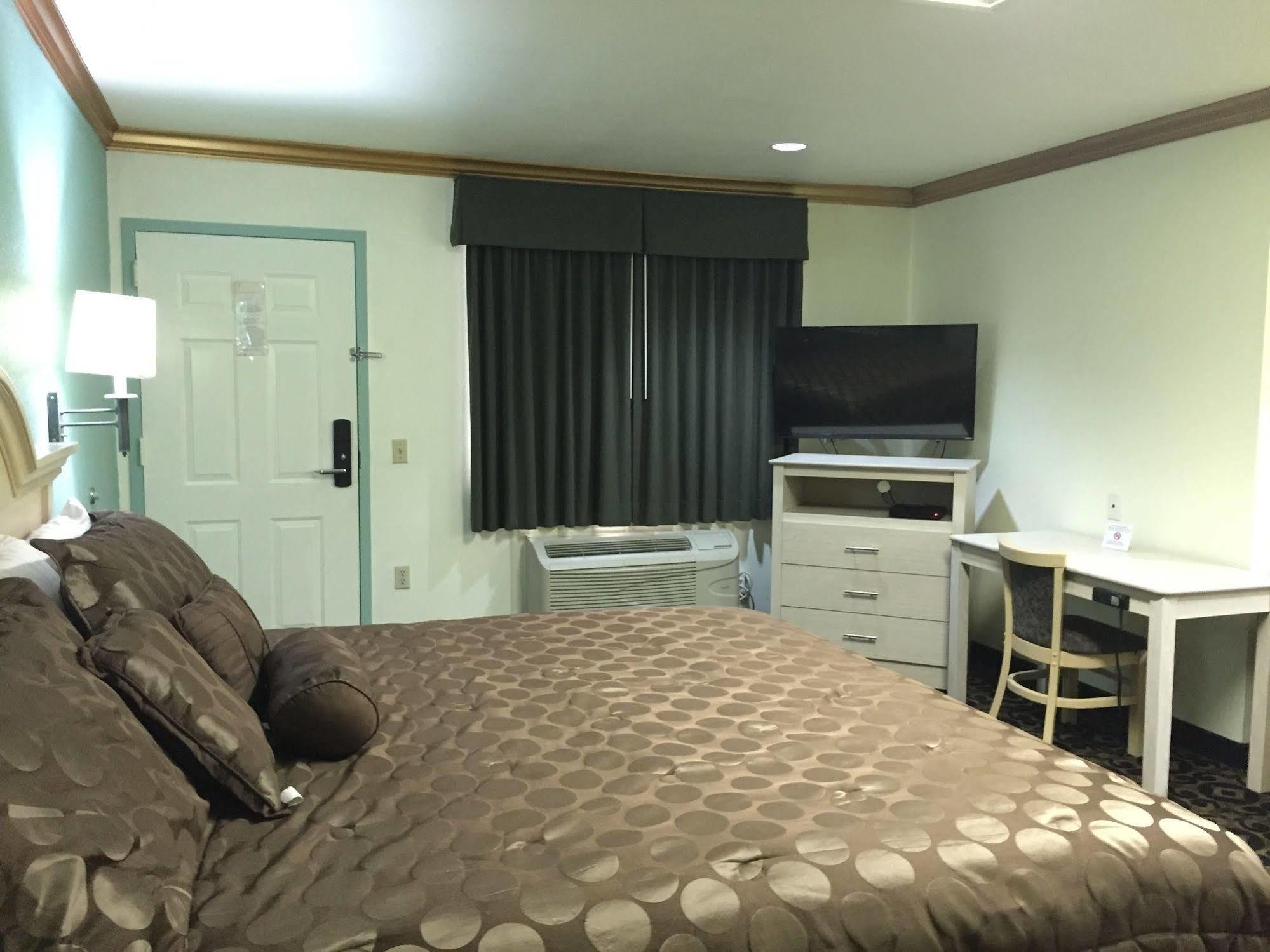 Scottish And Nrg Park/texas Medical Center - 2*