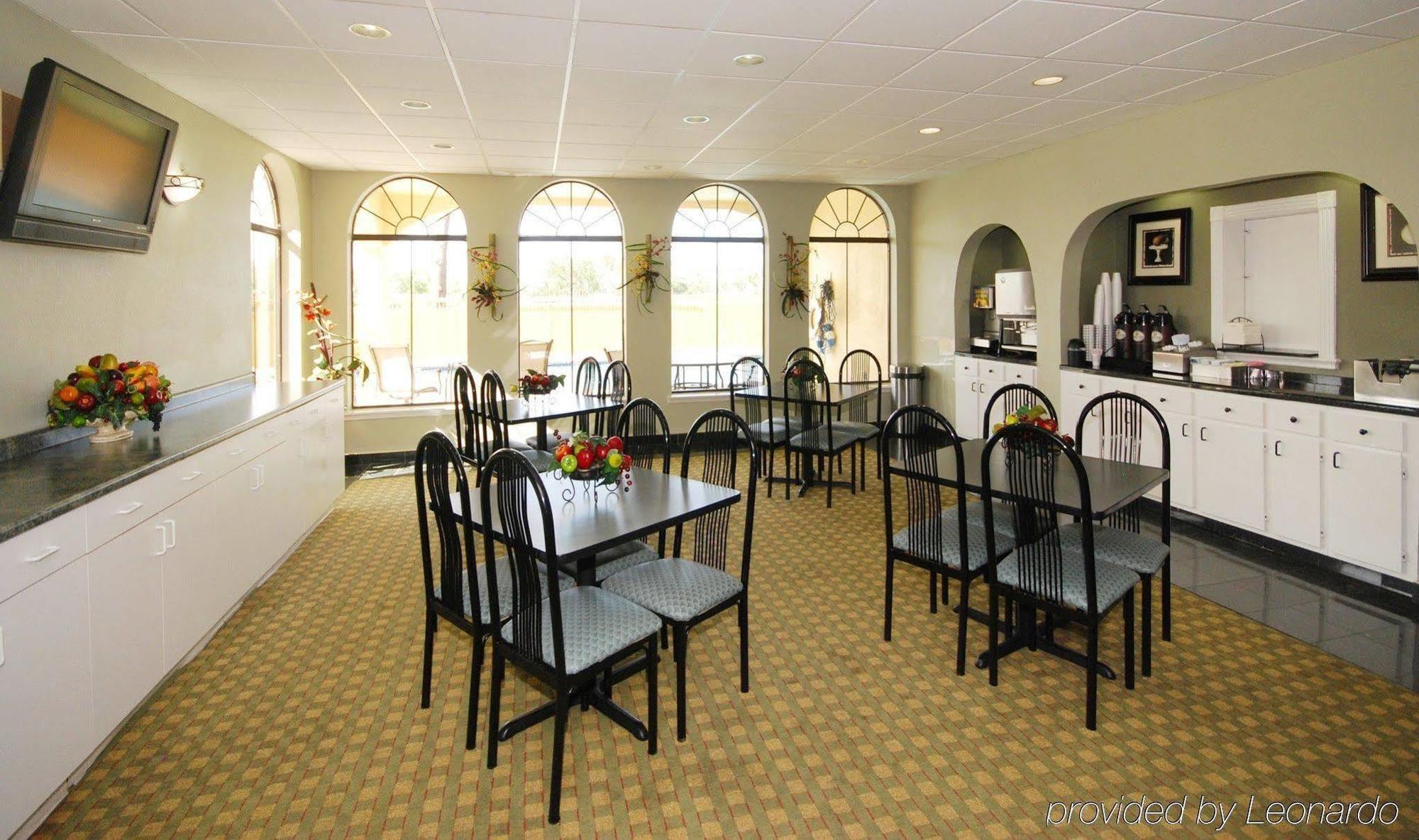 Western Heritage Hotel 3*