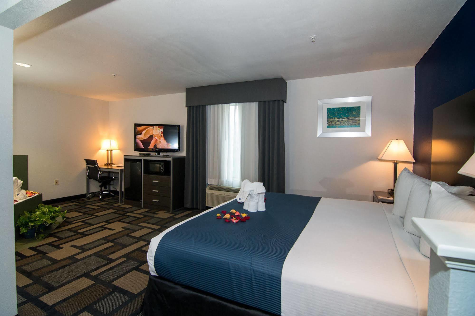 Hotel Best Western Galleria & 3*