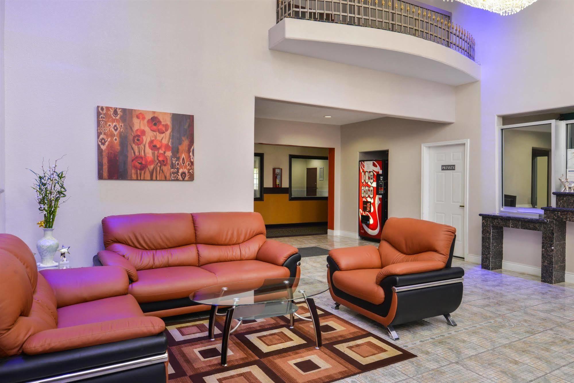 Hotel Americas Best Value And Fm 1960