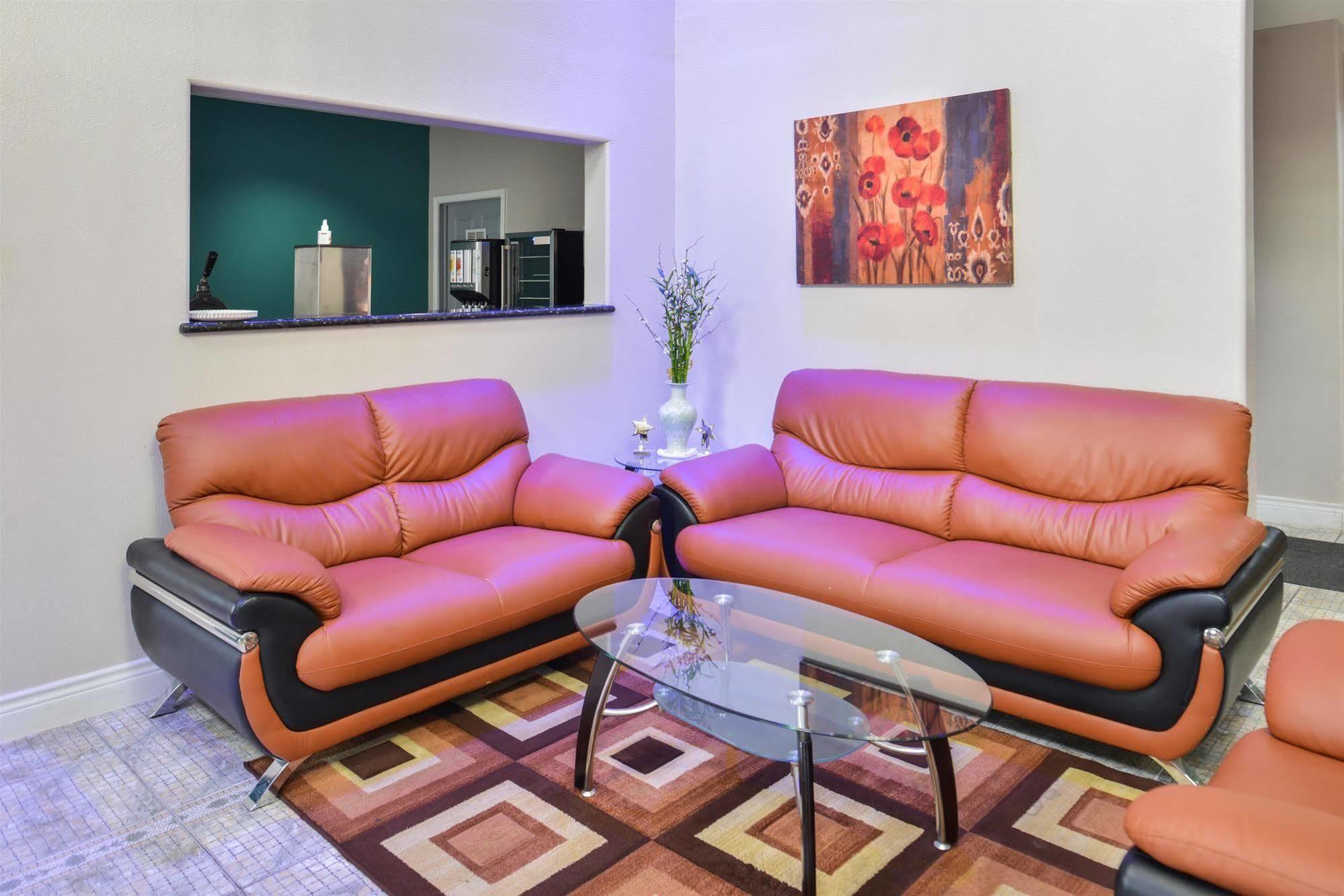 Americas Best Value And Fm 1960 Hotel