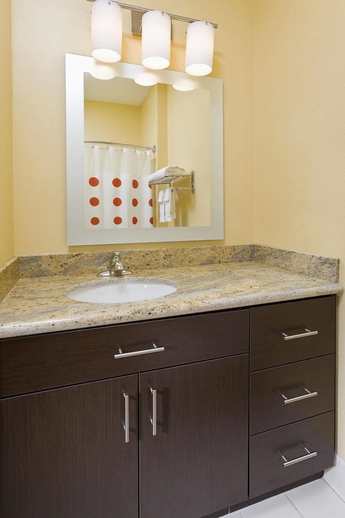 Sonesta Simply Brookhollow Hotel 3*