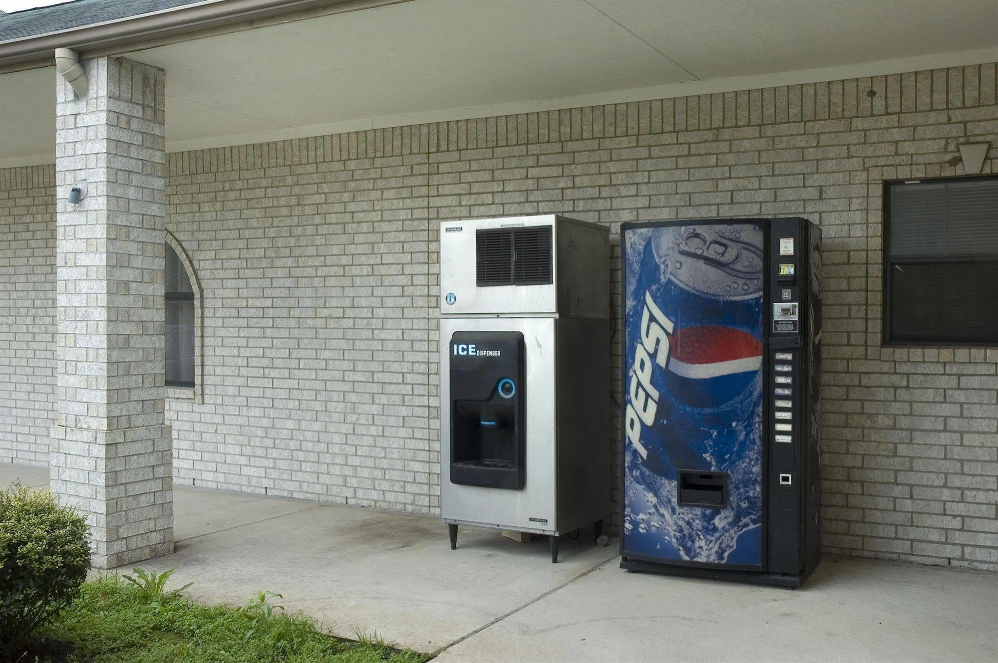 Budget Host Hempstead Brookhollow/energy Corridor 2* Houston