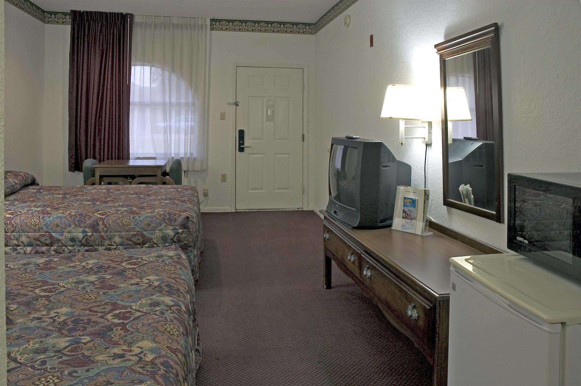 Motel Budget Host Hempstead Brookhollow/energy Corridor Houston