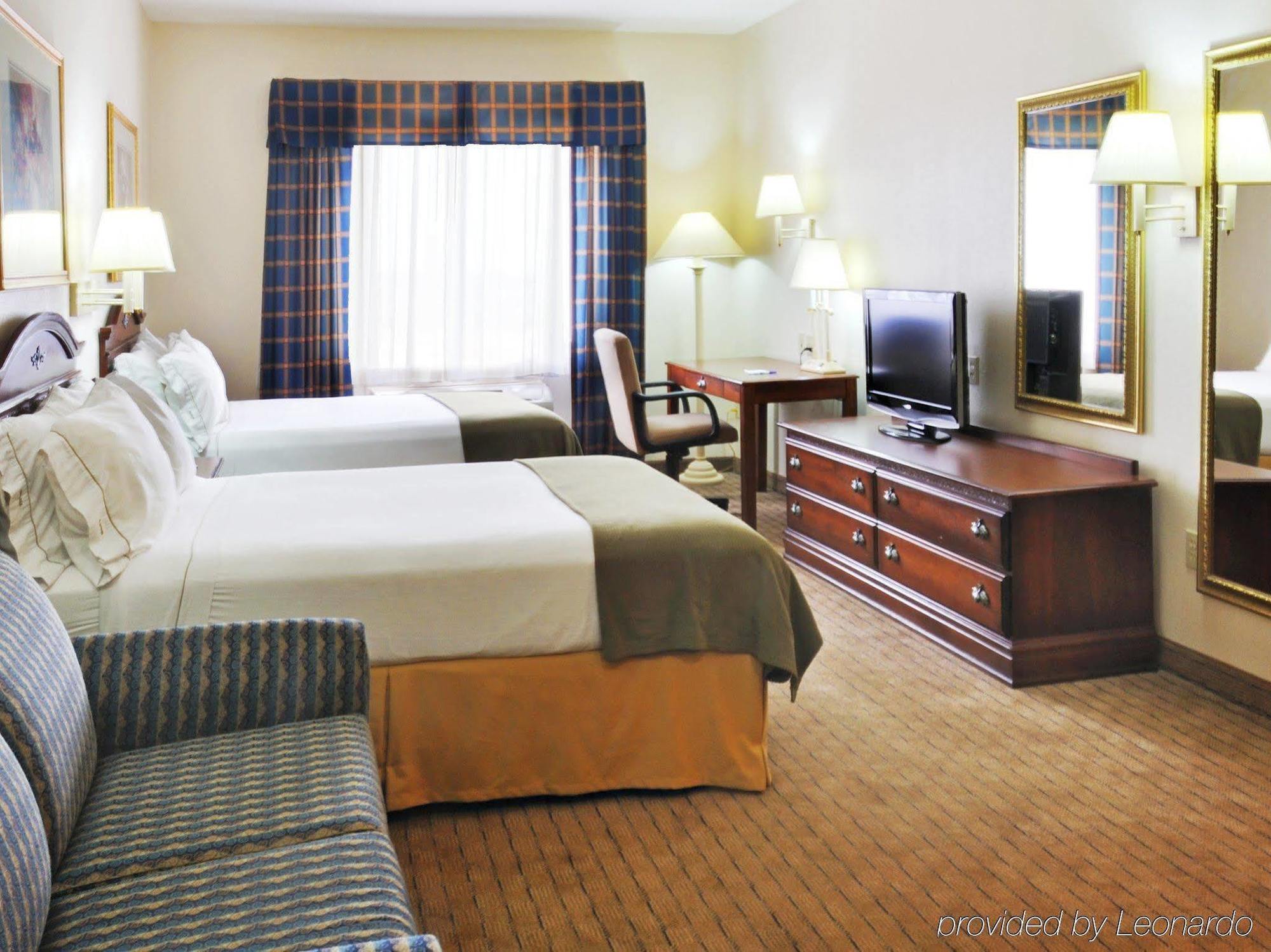 Country & By Radisson, Northwest, Tx Hotel 2*