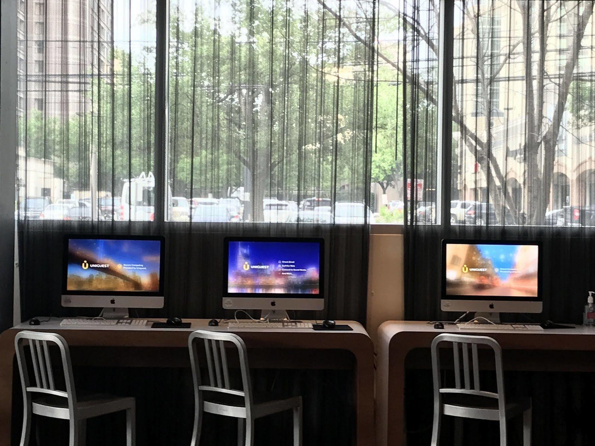 Aloft By The Galleria Hotel 3*