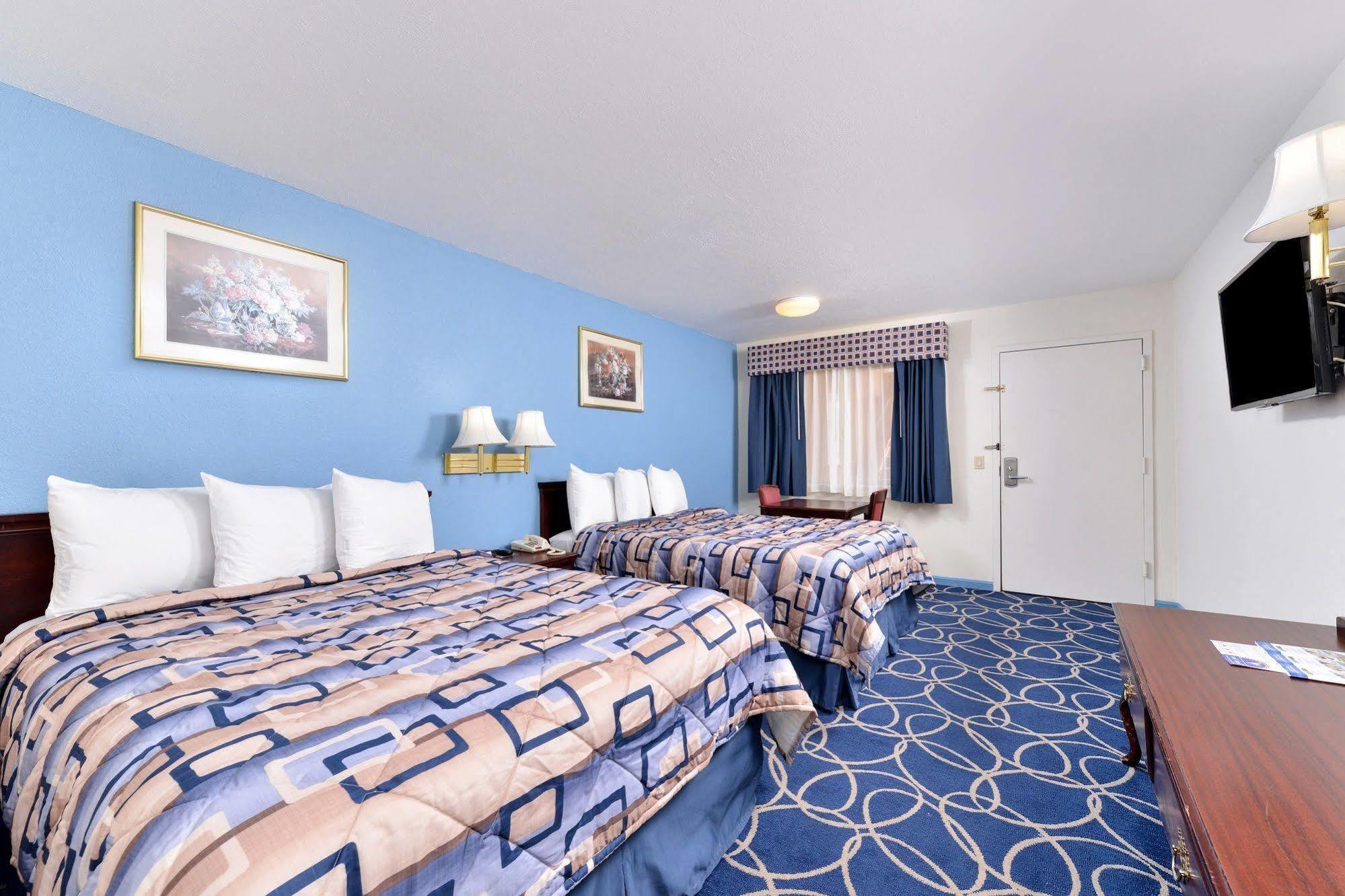 Americas Value And Houston/northwest Brookhollow Motel