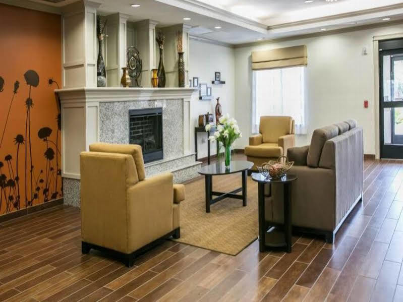 Restwell & I-45 North Hotel 3*