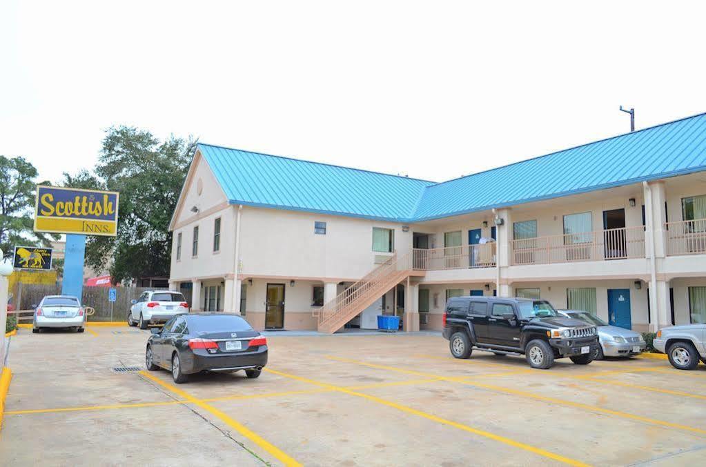 Scottish Westcott Street * Houston