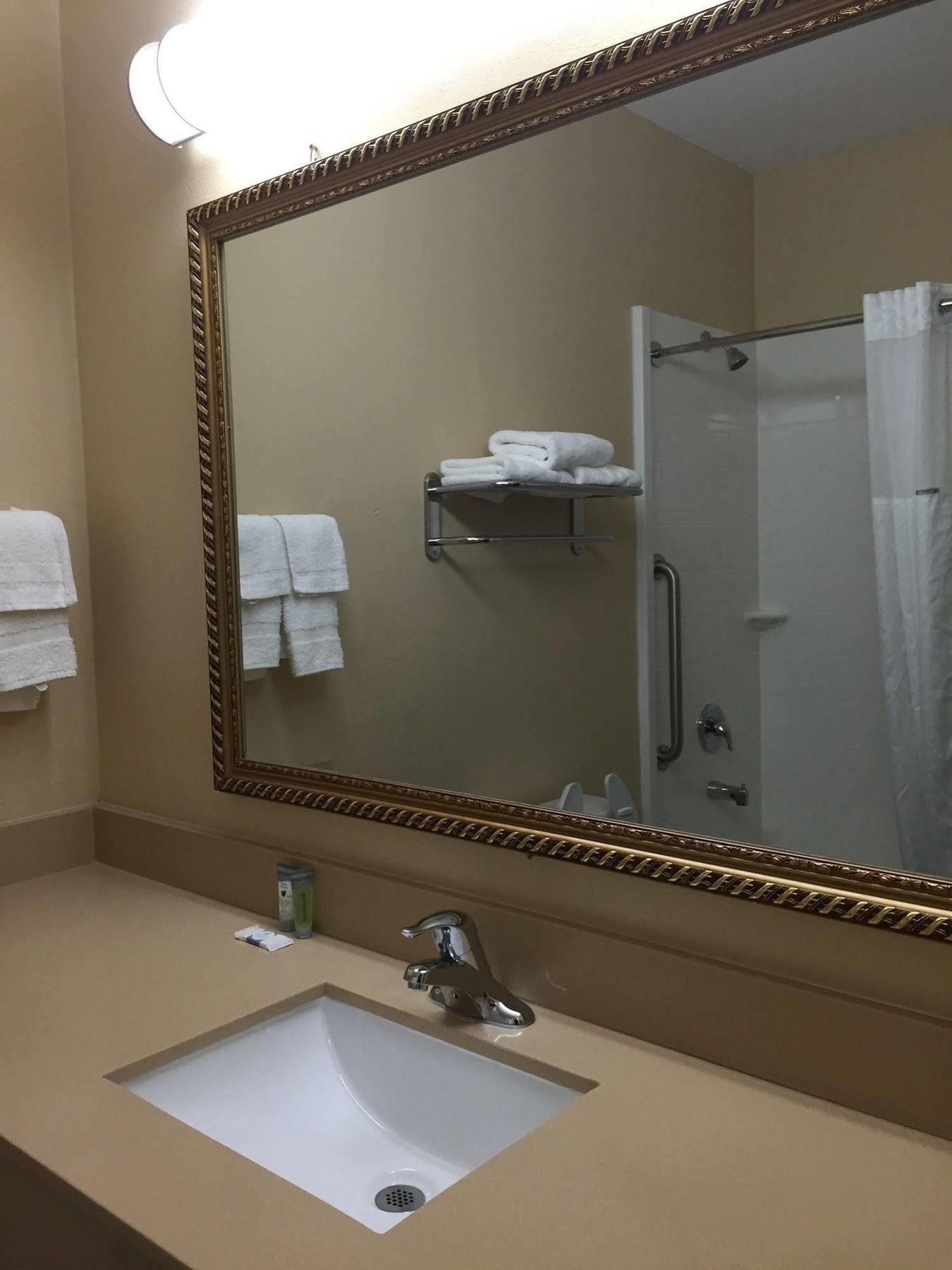 Downtowner Motel 2*