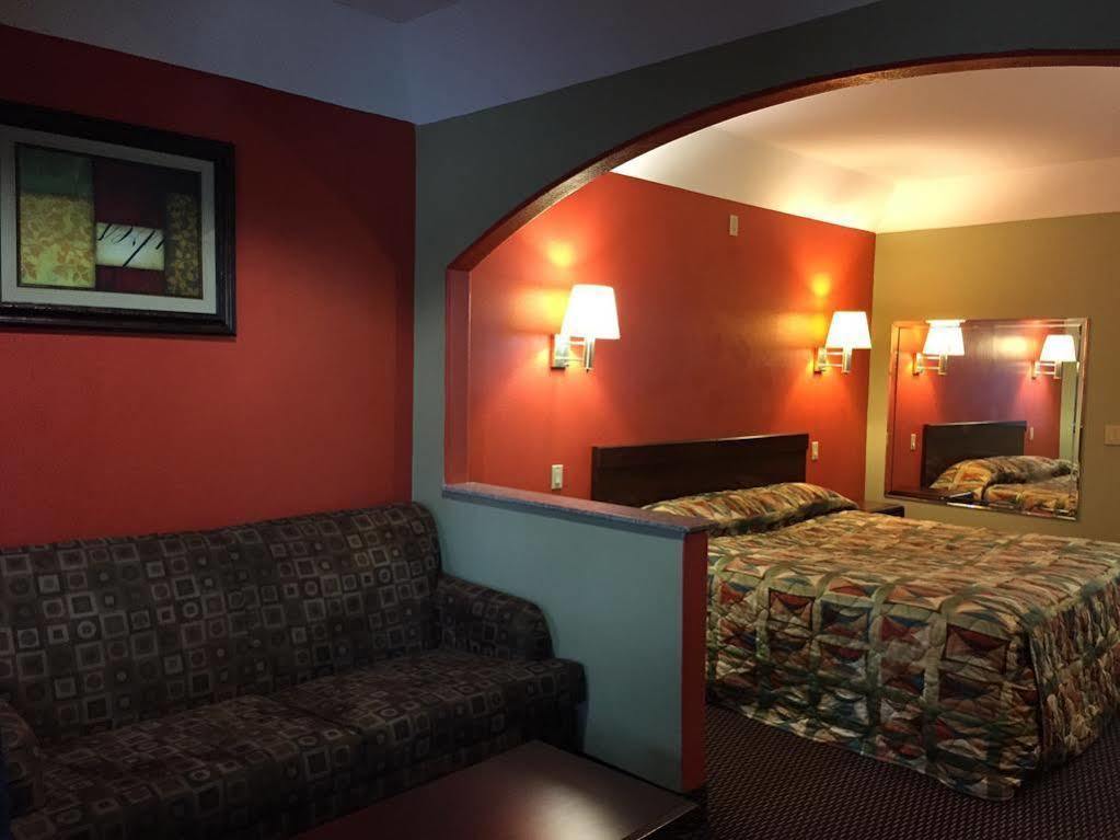 Motel Regency And Galena Park 2*
