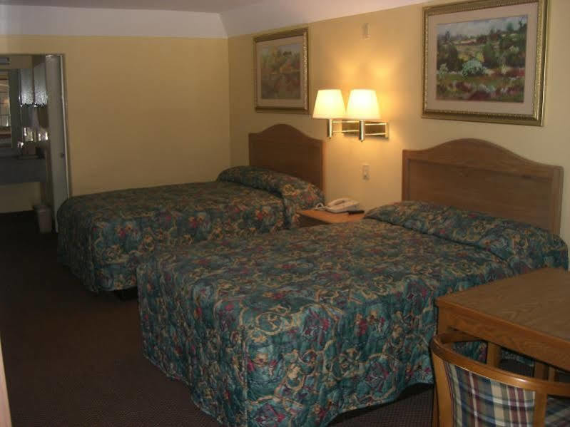 Motel Regency And Galena Park 2*