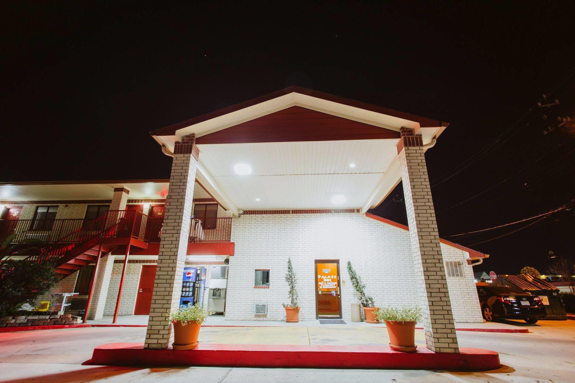 Palace South Wayside Motel