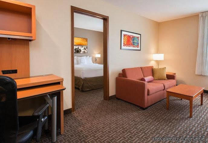 Towneplace Northwest Hotel