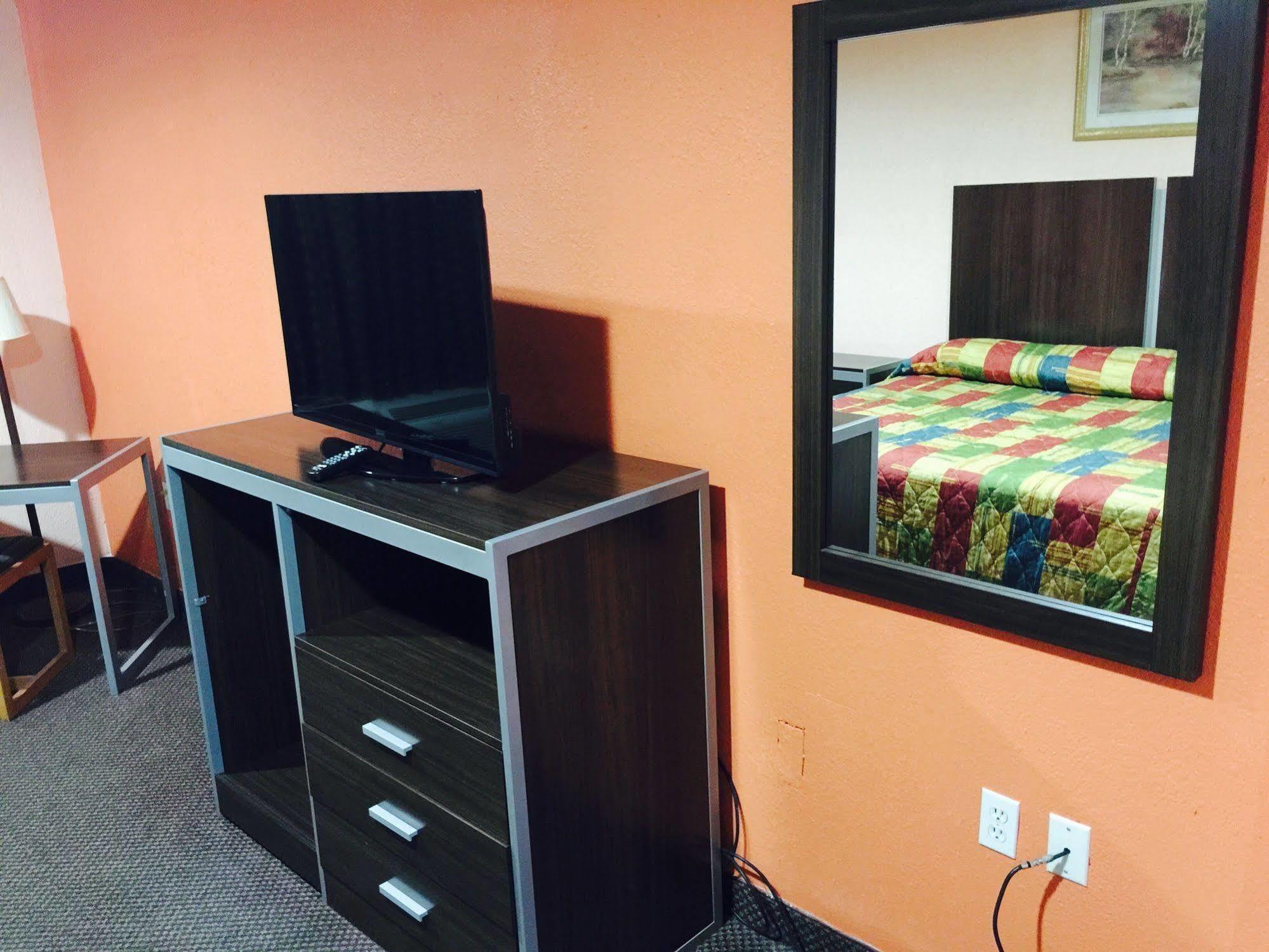 Motel Scottish & Hobby Airport 2*