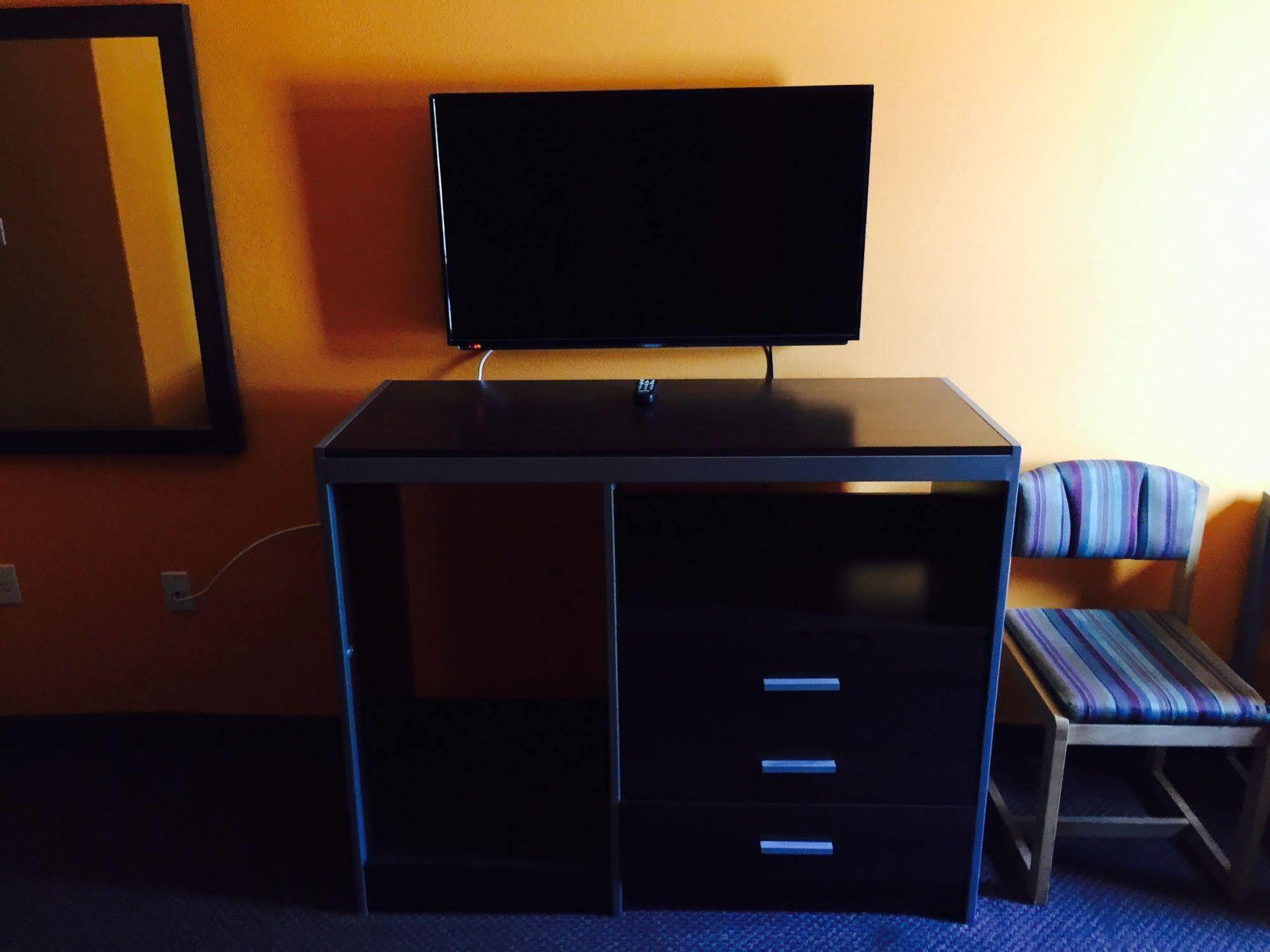 Scottish & Hobby Airport Motel 2*