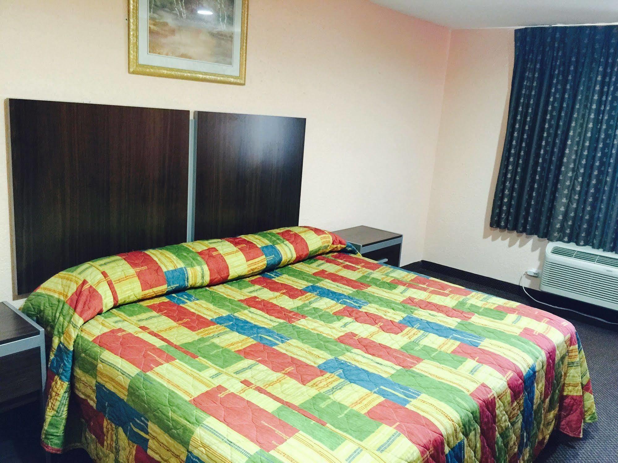 Motel Scottish & Hobby Airport 2*