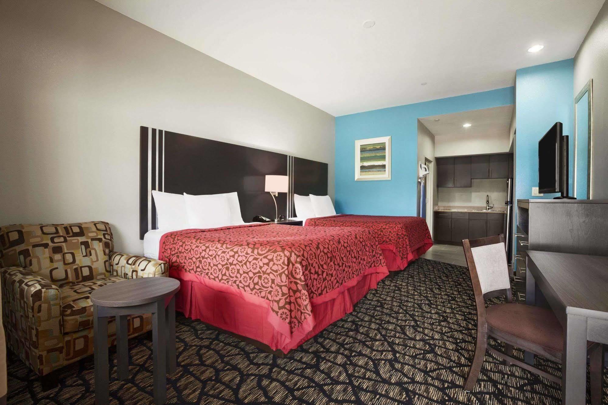 Days & By Wyndham North-spring Motel