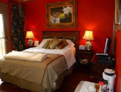 Robin's Nest Bed & Breakfast Houston