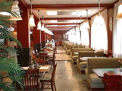 Greenway & Suites Hotel 2*