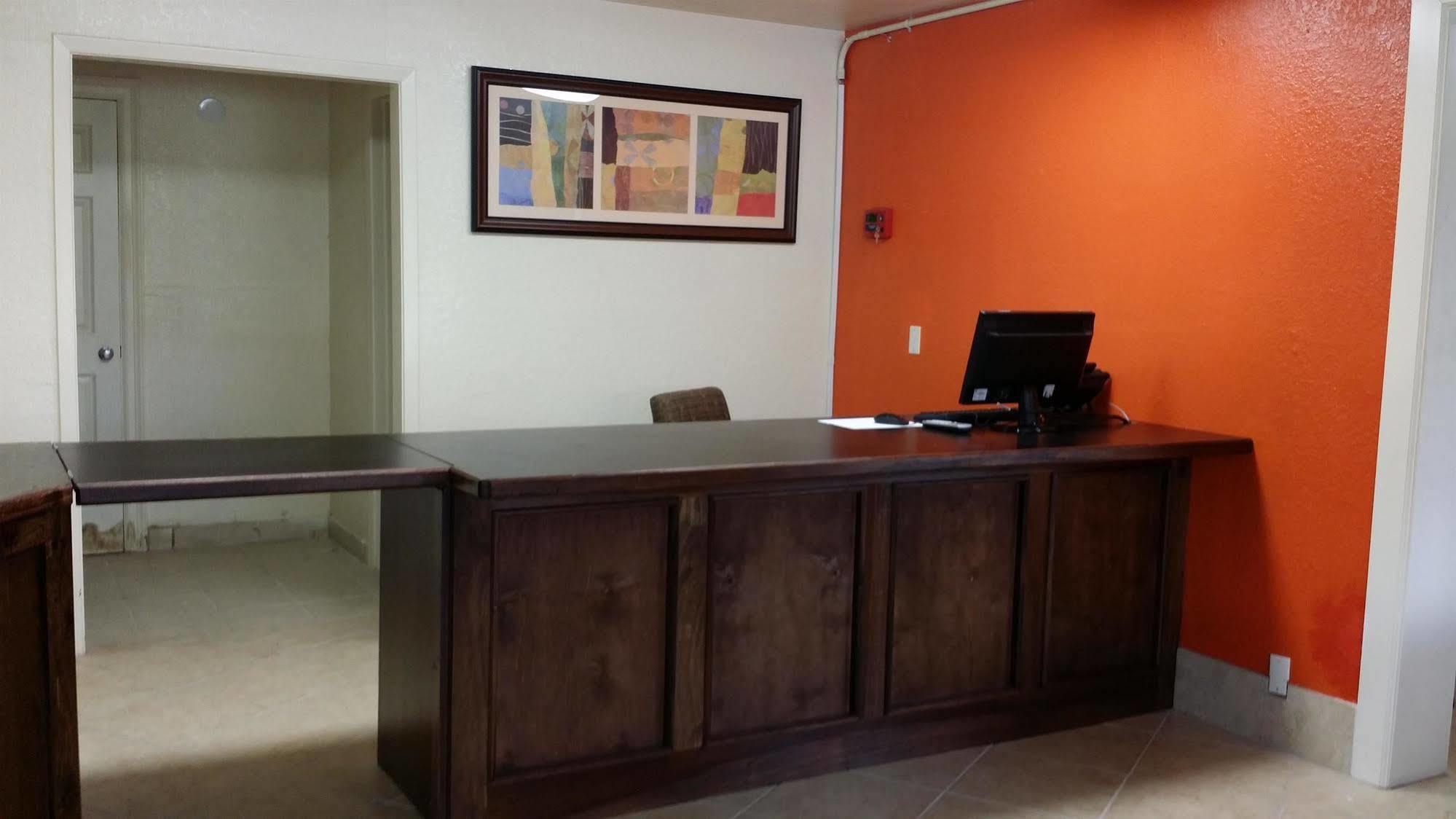 Hotel Travelodge By Wyndham Hobby Airport 2*