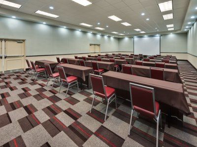 Four Points By Sheraton Citycentre Hotel 3*