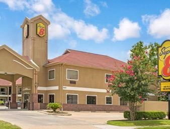 Hotel Super 8 By Wyndham Houston/brookhollow Nw 2*