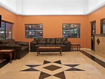 Hotel Super 8 By Wyndham Houston/brookhollow Nw Houston