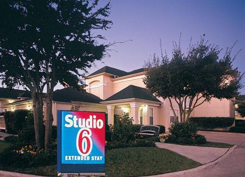 Hotel 6-houston, Tx - Northwest Hwy 290