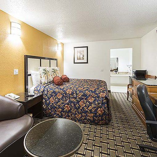 6-houston, Tx - Brookhollow 2* Houston